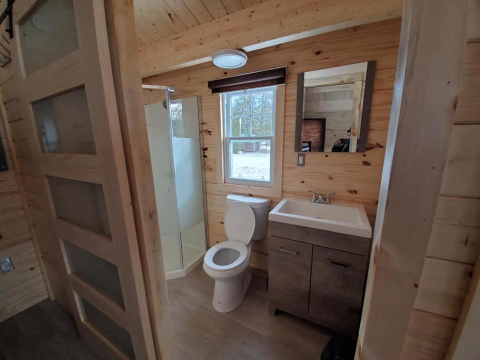 Les Chalets De La Colline Inc Baie-Sainte-Catherine Exteriér fotografie