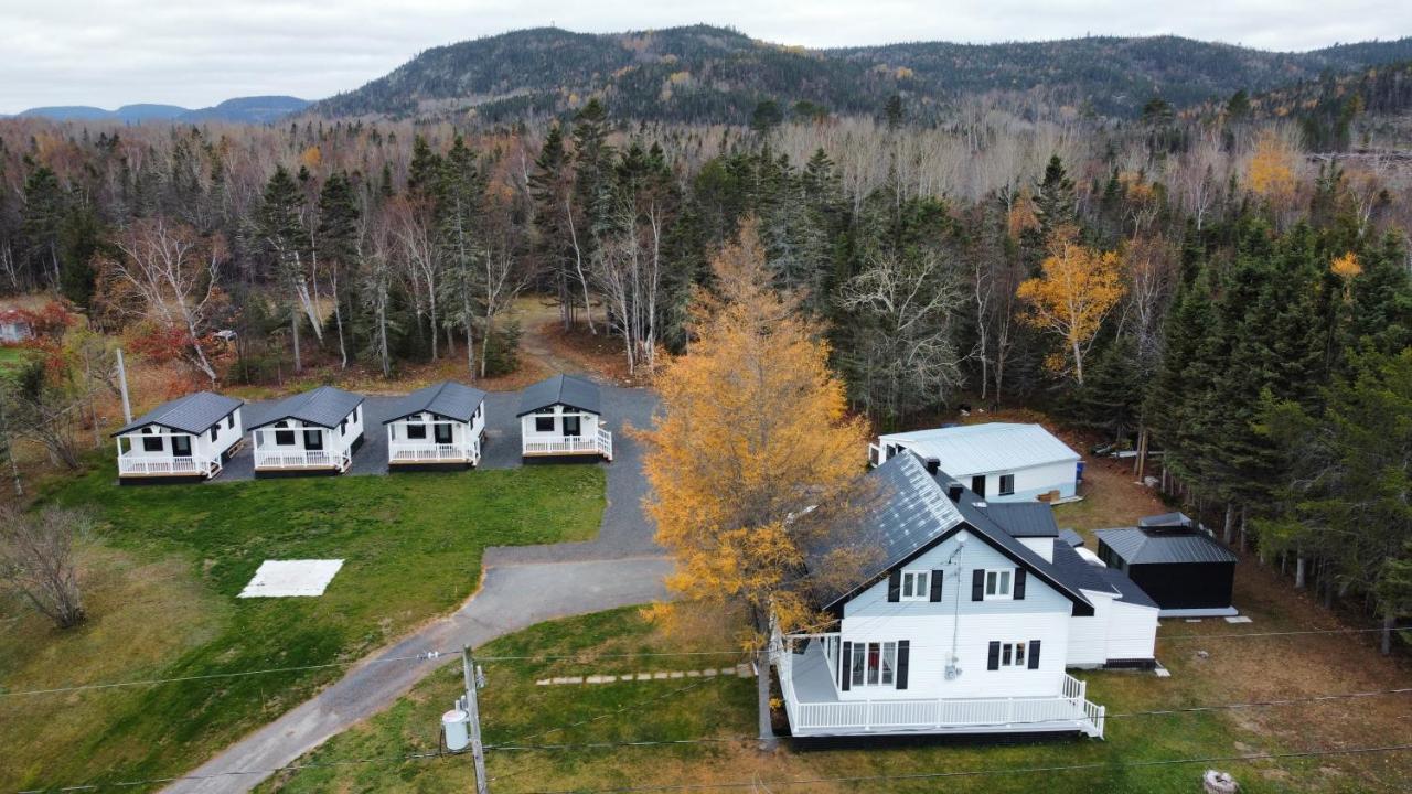 Les Chalets De La Colline Inc Baie-Sainte-Catherine Exteriér fotografie
